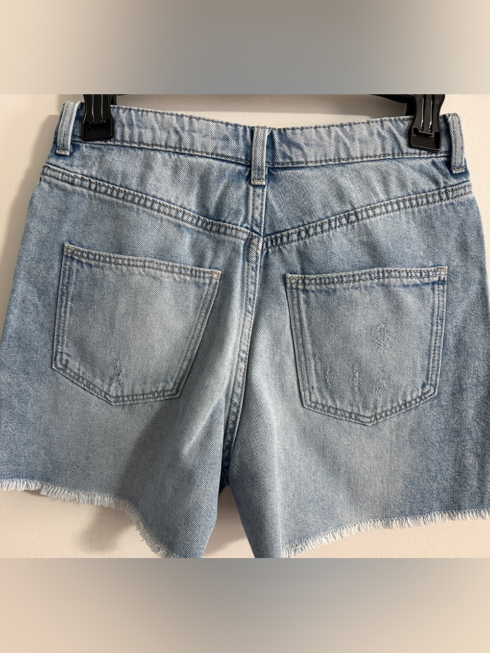 H&M Light Blue Distressed Denim Shorts - Picture 4 of 5
